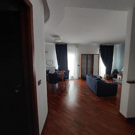 Casamare Apartment เปสการา ภายนอก รูปภาพ